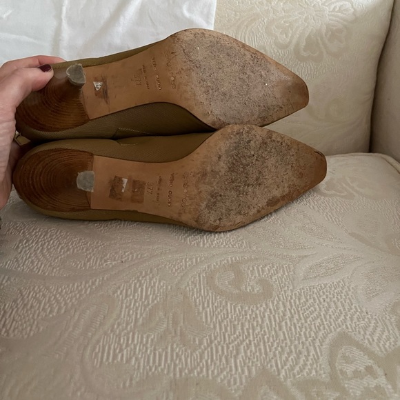 Sergio Rossi vintage fabulous tan sock boot with leather trim on the backside. - Picture 9 of 12